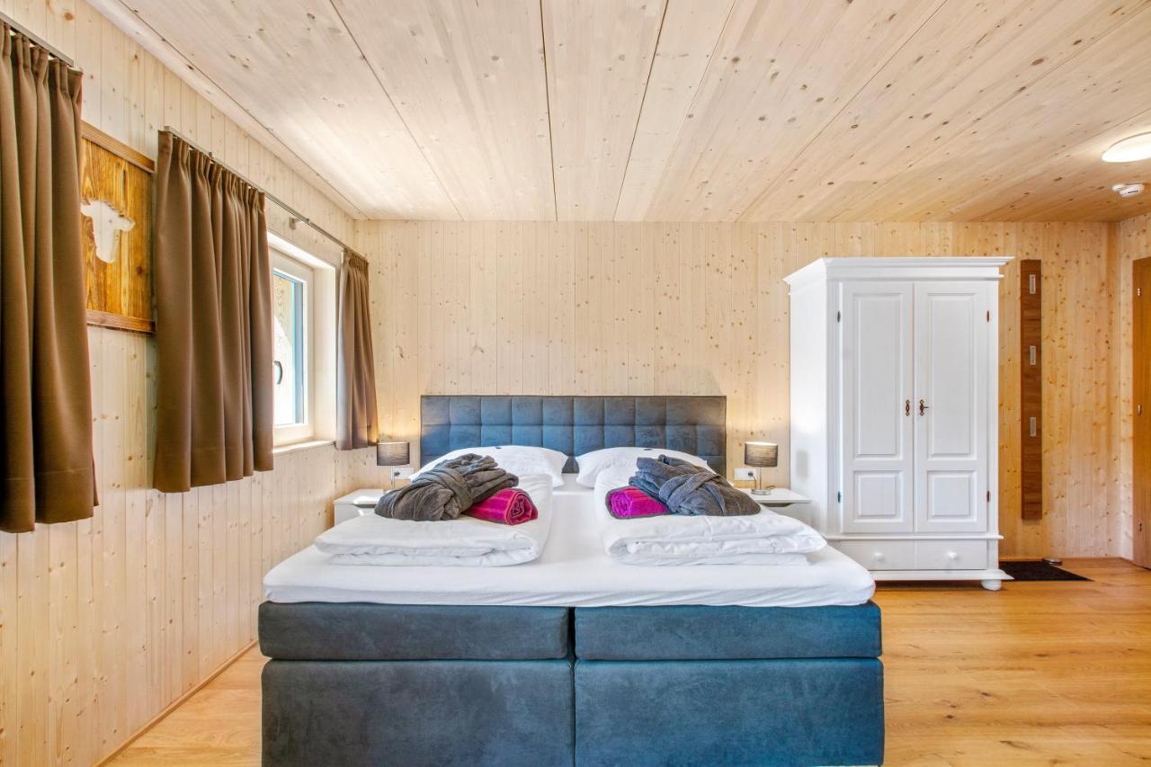 Schröcken Haus Berghof Bed & Breakfast エクステリア 写真