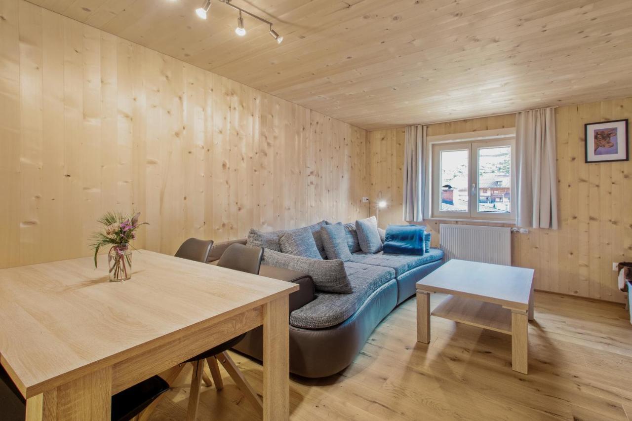 Schröcken Haus Berghof Bed & Breakfast エクステリア 写真