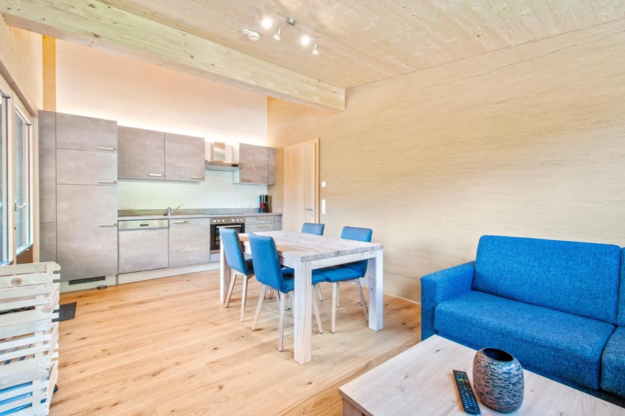 Schröcken Haus Berghof Bed & Breakfast エクステリア 写真