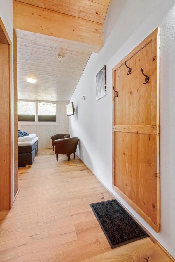 Schröcken Haus Berghof Bed & Breakfast エクステリア 写真