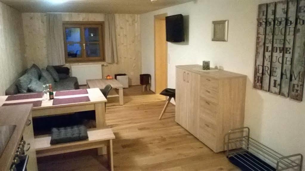 Schröcken Haus Berghof Bed & Breakfast エクステリア 写真